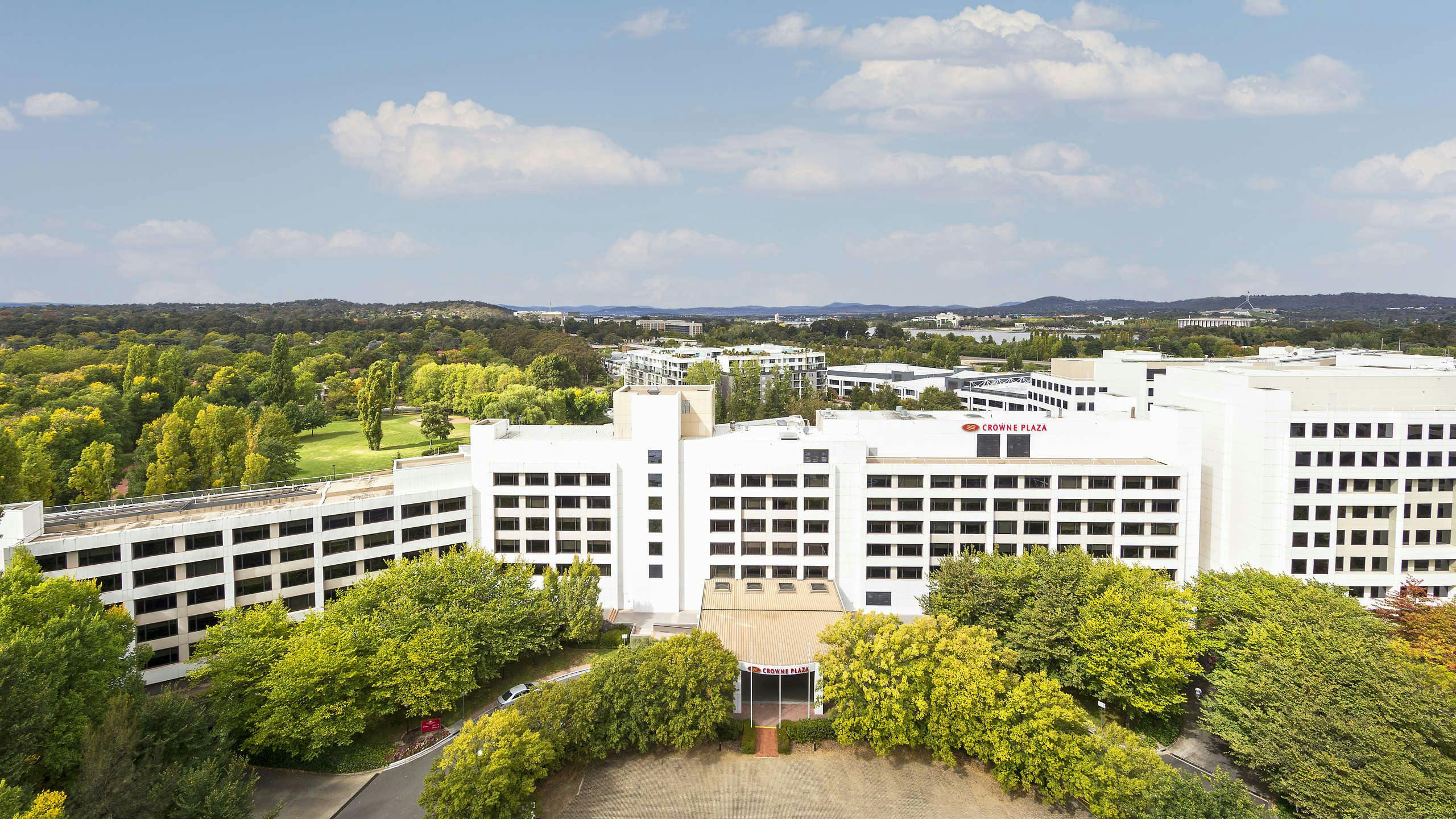 Crowne Plaza Canberra