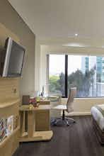 Hotel Crowne Plaza Canberra photo 3