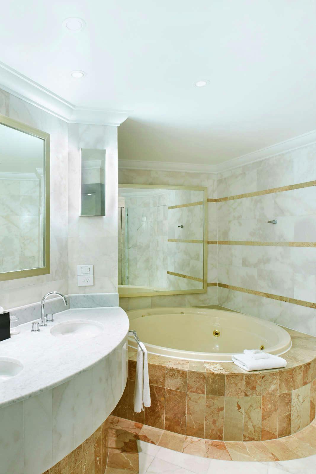 Hotel Crowne Plaza Terrigal photo 2