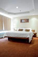 Hotel Wilshire Crest Hotel photo 3