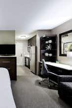 Hotel TownePlace Suites Boston Logan Airport/Chelsea photo 3