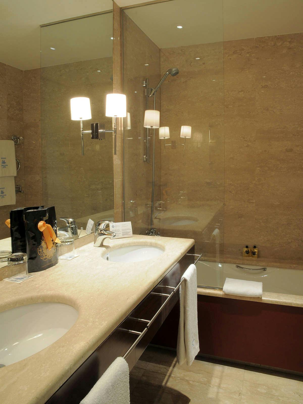 Hotel Eurostars Grand Marina Hotel photo 3