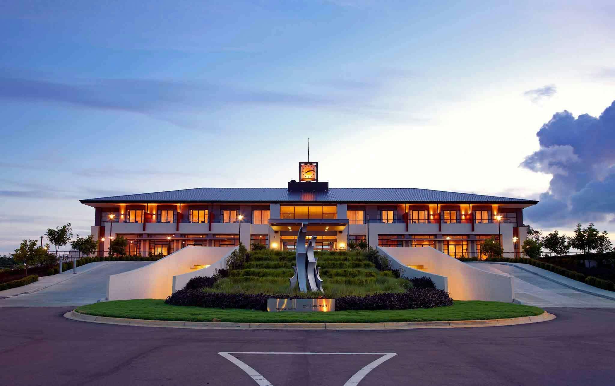 MERCURE KOOINDAH WATERS