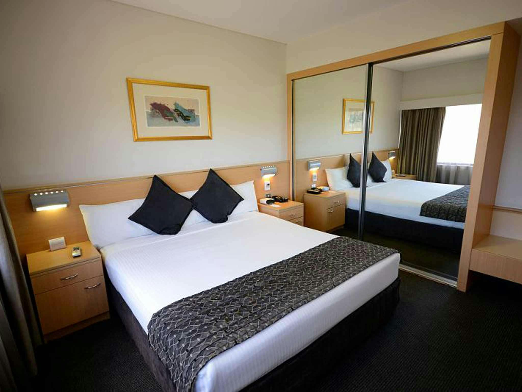 Hotel MERCURE PENRITH photo 2