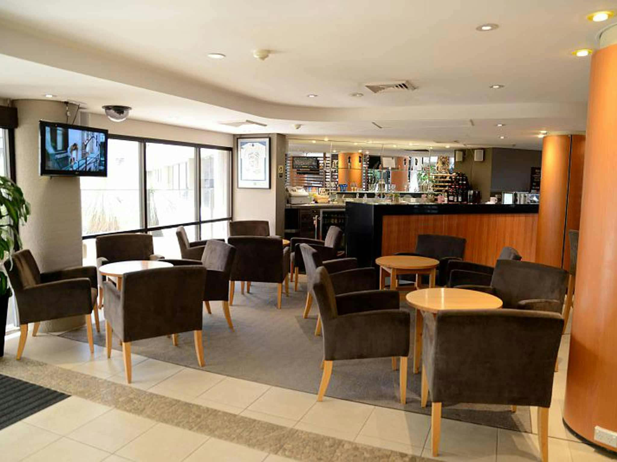 Hotel MERCURE PENRITH photo 1