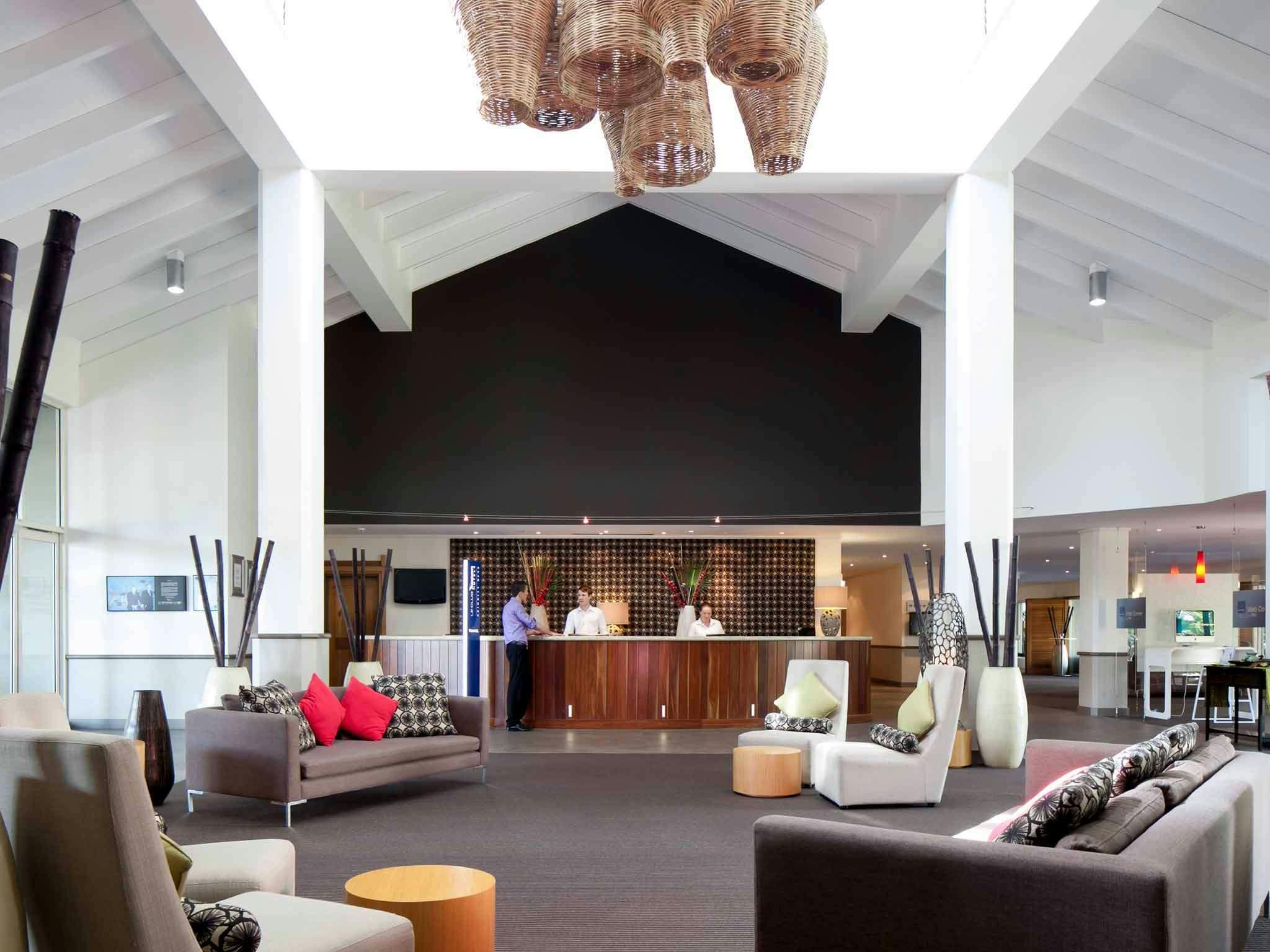 Hotel NOVOTEL CAIRNS OASIS RESORT photo 2