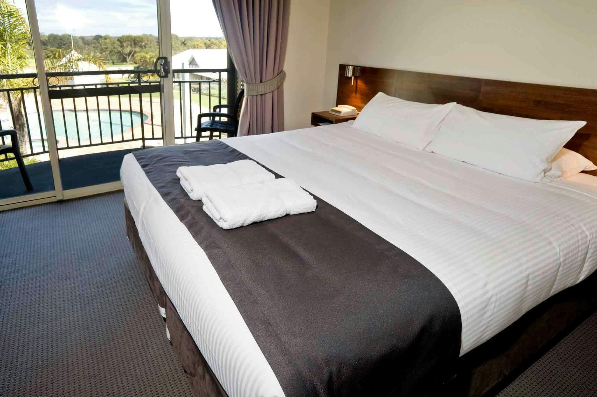Hotel Mercure Bunbury Sanctuary Golf Resort photo 3