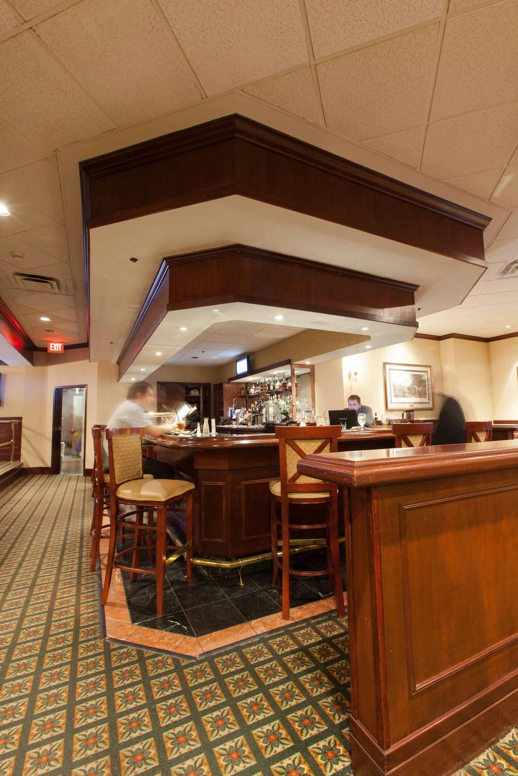 Hotel Embassy Suites by Hilton Indianapolis North photo 3