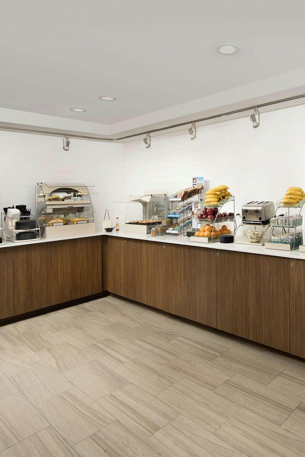 Hotel Holiday Inn Express Baltimore - BWI Airport North photo 5