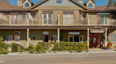 Cayucos Sunset Inn