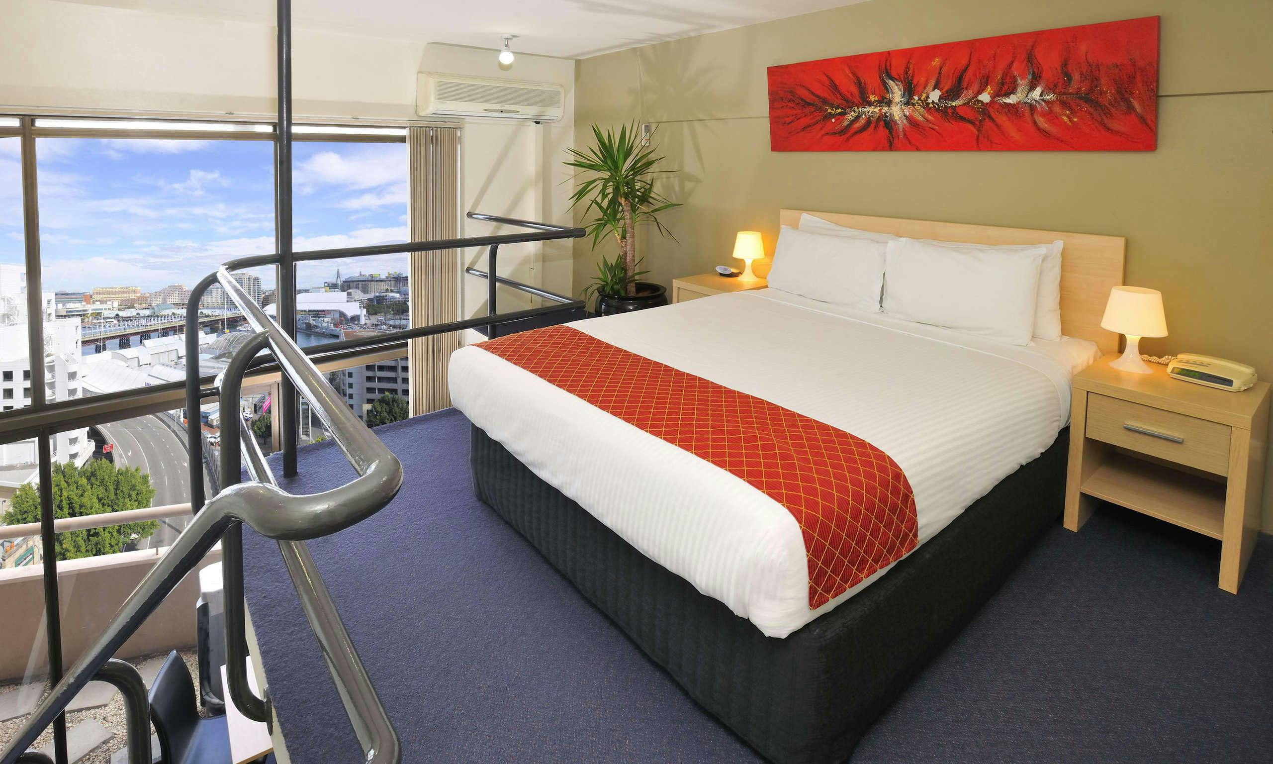 Metro Apartments on Darling Harbour - Sydney