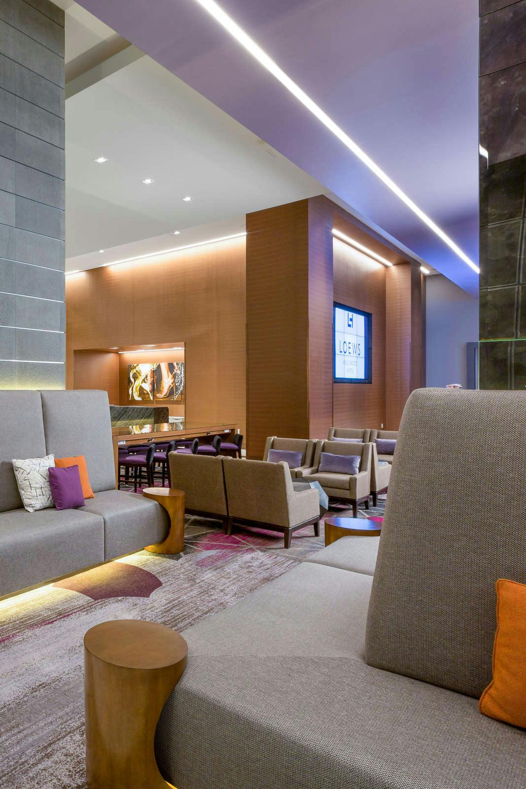 Hotel Loews Hollywood Hotel photo 2