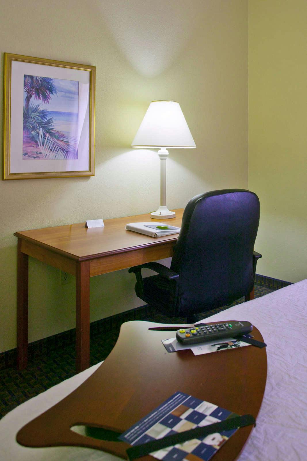 Hotel Hampton Inn & Suites Fort Myers Beach/Sanibel Gateway photo 2
