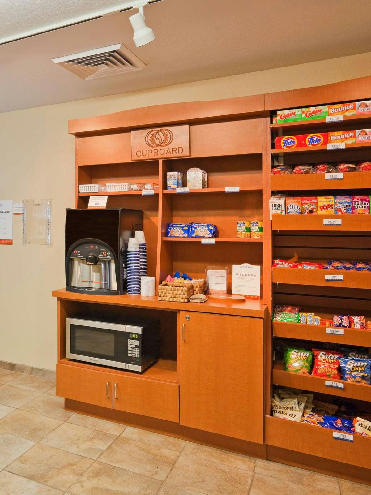 Hotel Candlewood Suites Eastchase Park photo 5