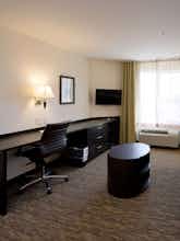 Hotel Candlewood Suites Greeley photo 3