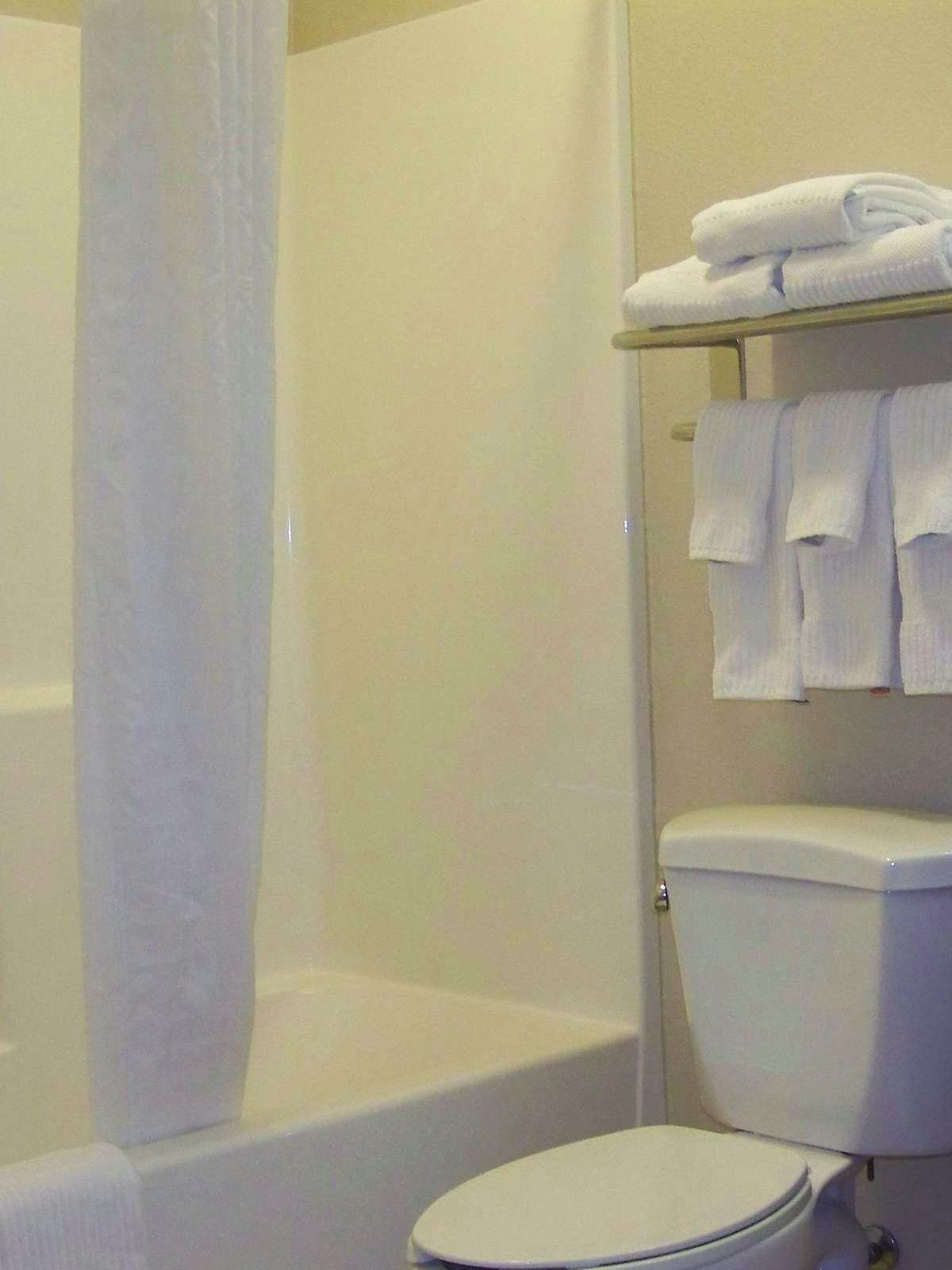 Hotel Candlewood Suites Boise - Towne Square photo 2