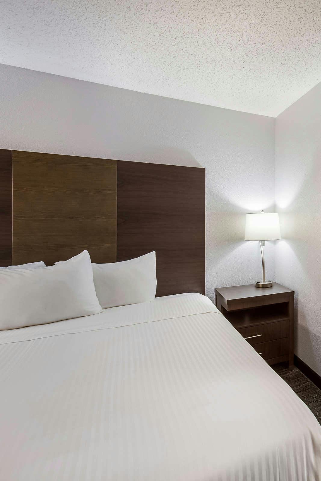 Hotel Red Lion Inn & Suites Grants Pass photo 4