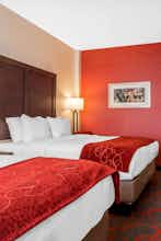 Hotel Comfort Inn & Suites near Stadium photo 4