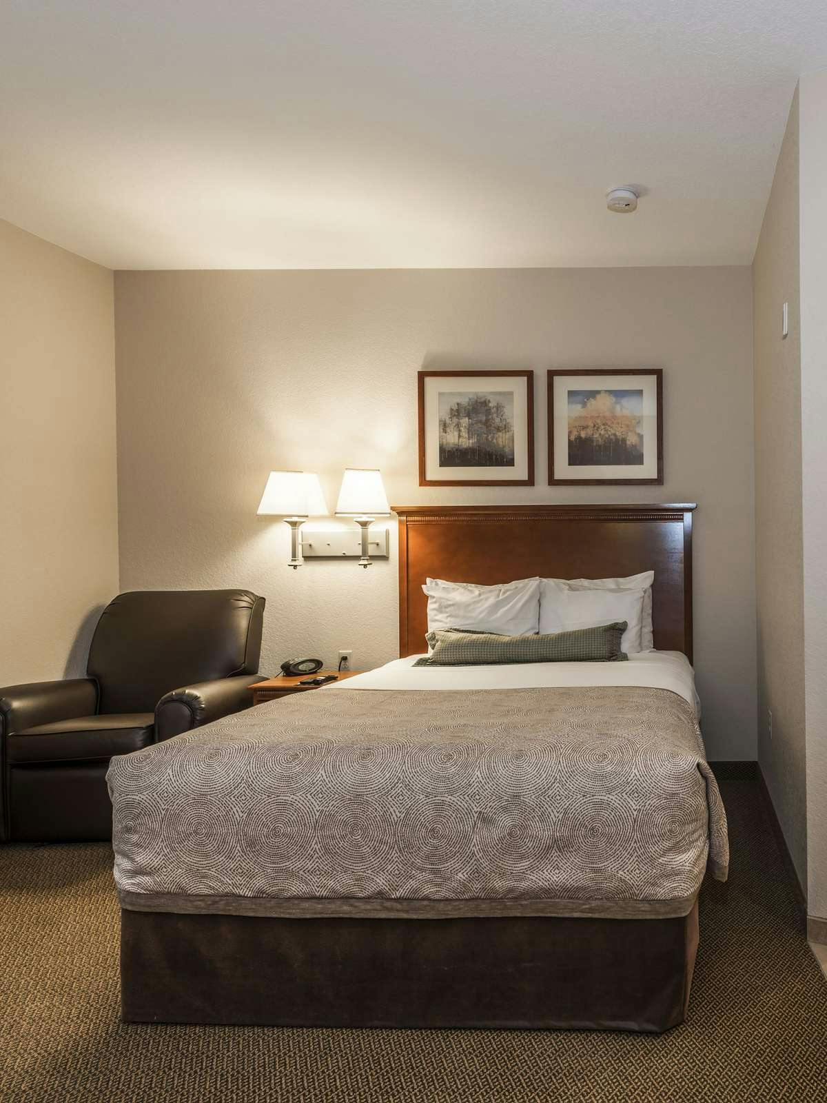 Hotel Candlewood Suites Burlington photo 1