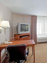 Hotel Candlewood Suites Boise Meridian photo 2