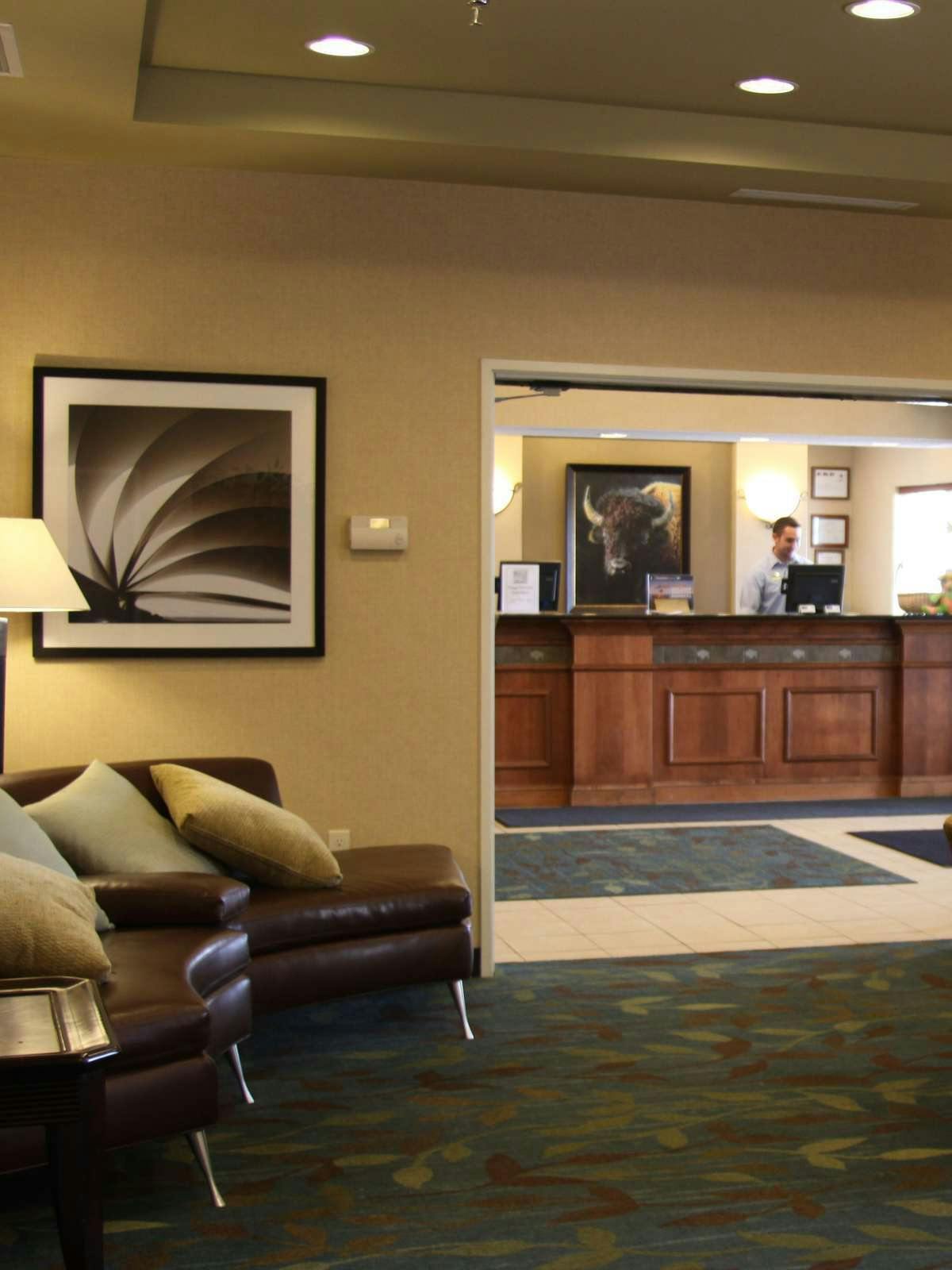 Hotel Candlewood Suites Fargo North Dakota State University photo 4