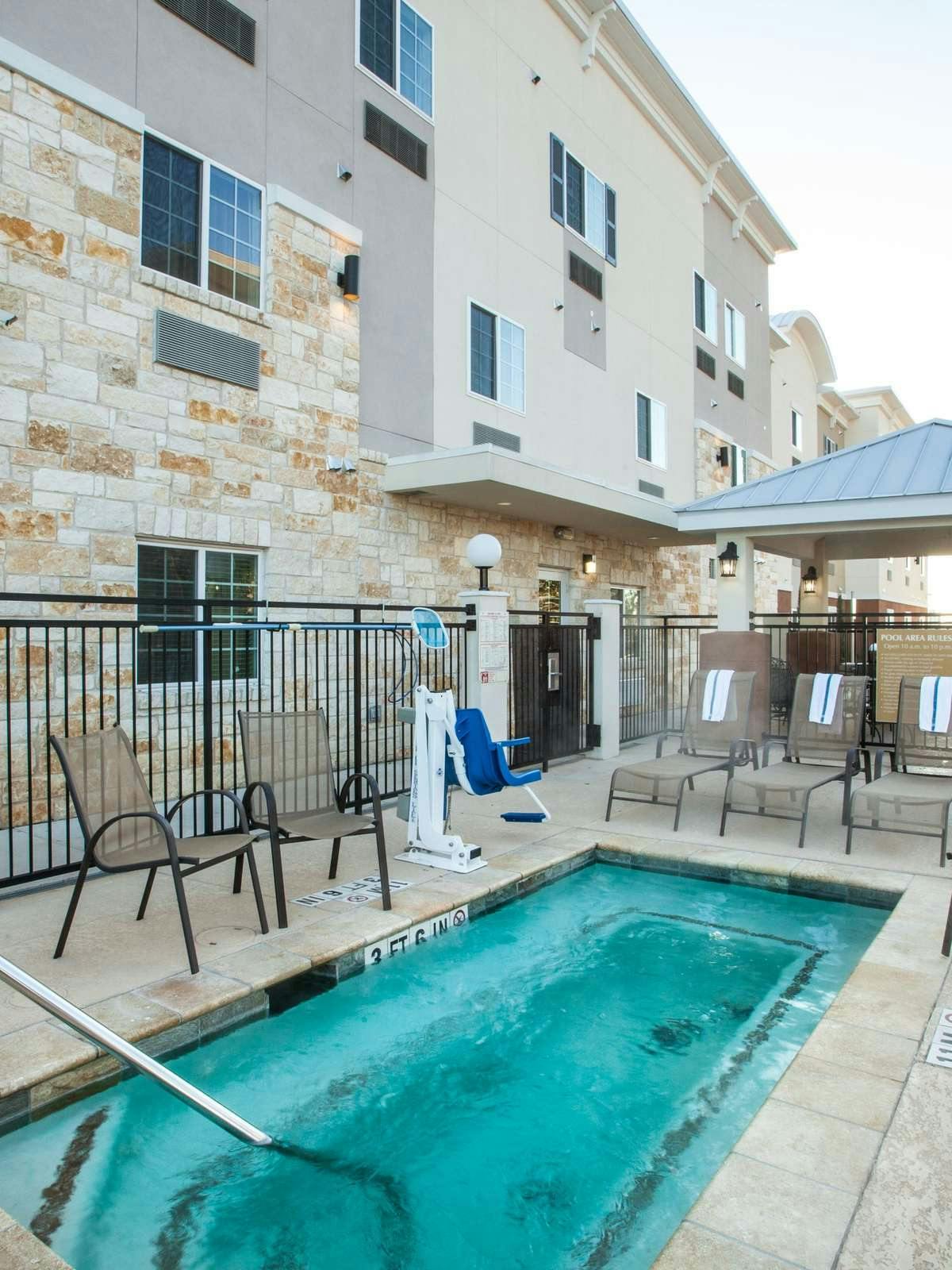 Hotel Candlewood Suites New Braunfels photo 5