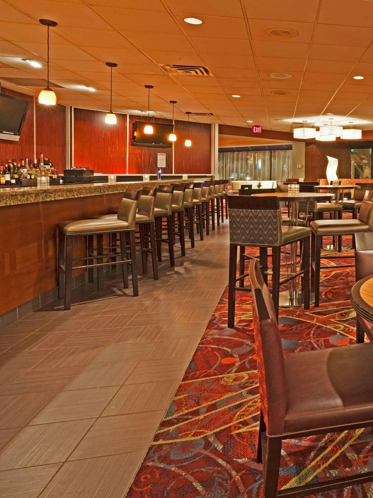 Hotel Crowne Plaza Suites MSP Airport Mall Of America photo 1