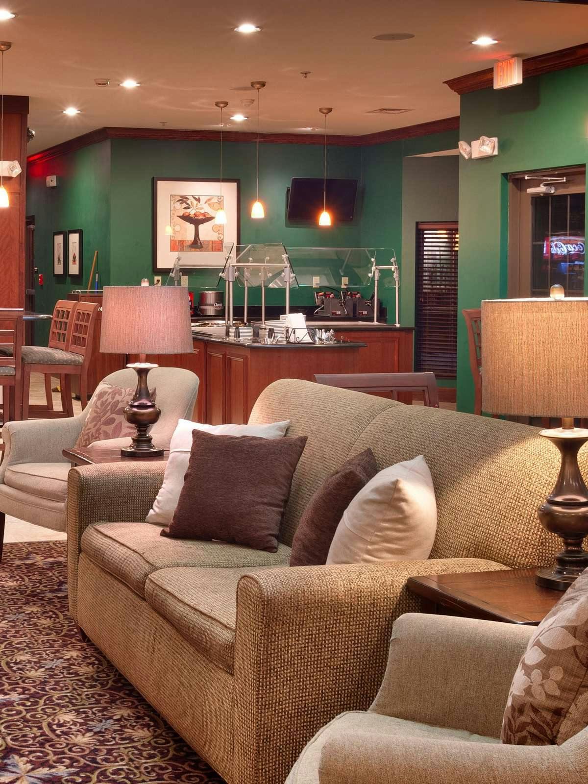 Hotel Staybridge Suites Omaha 80th And Dodge photo 4