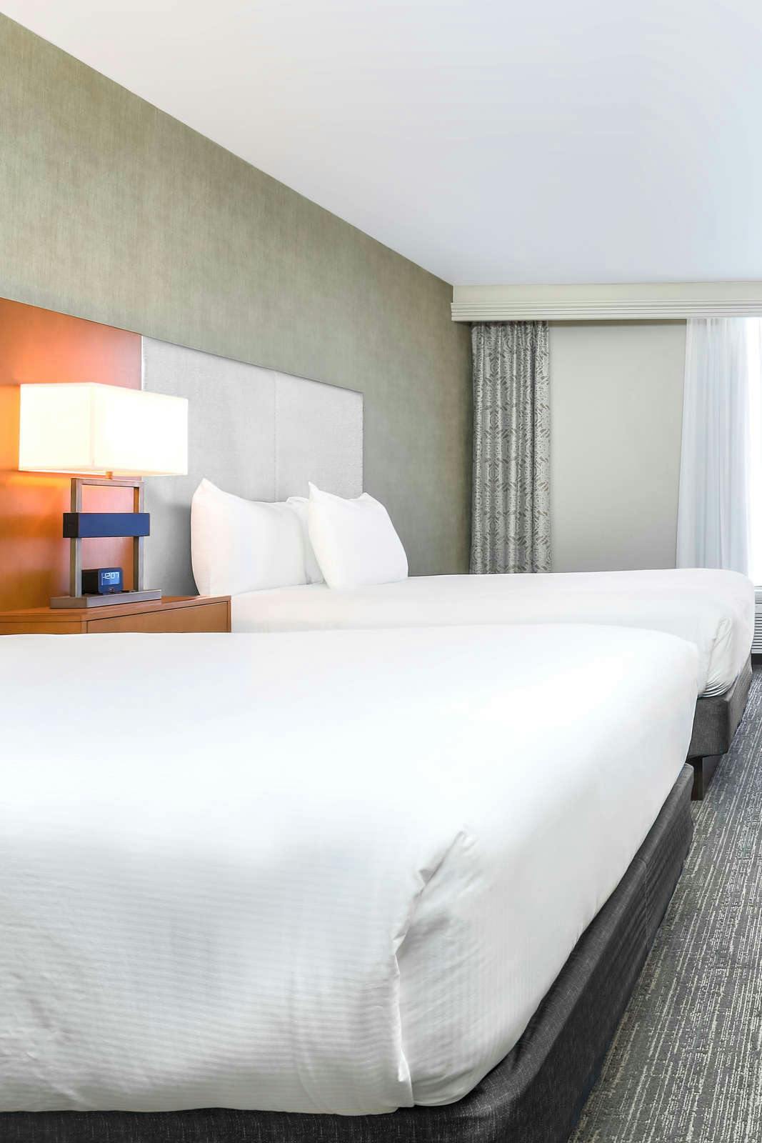 Hotel DoubleTree by Hilton Atlanta Airport photo 4