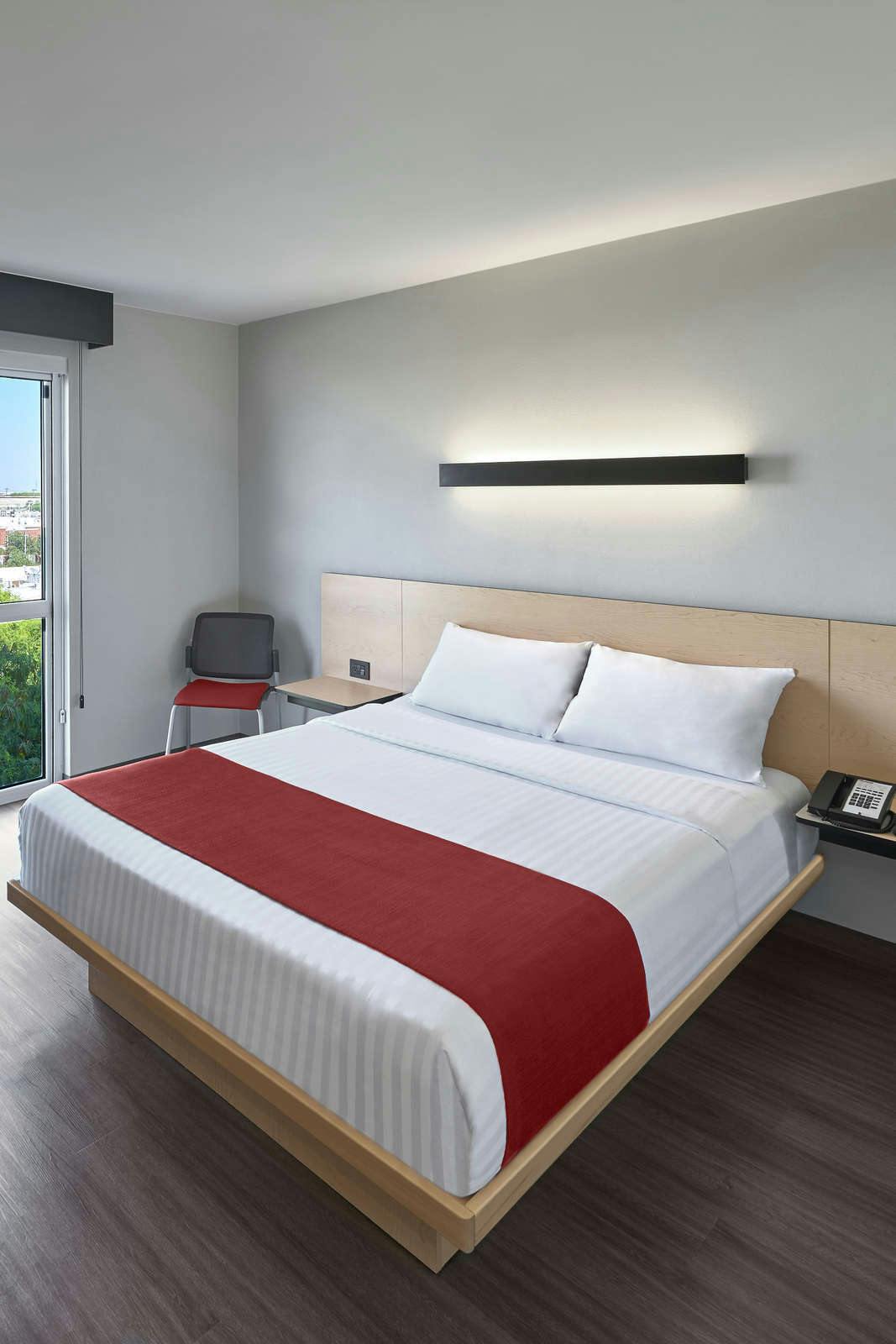 Hotel City Express Monterrey Lindavista photo 1