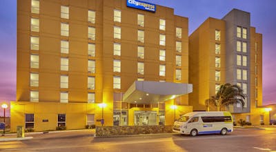 City Express Monterrey Norte