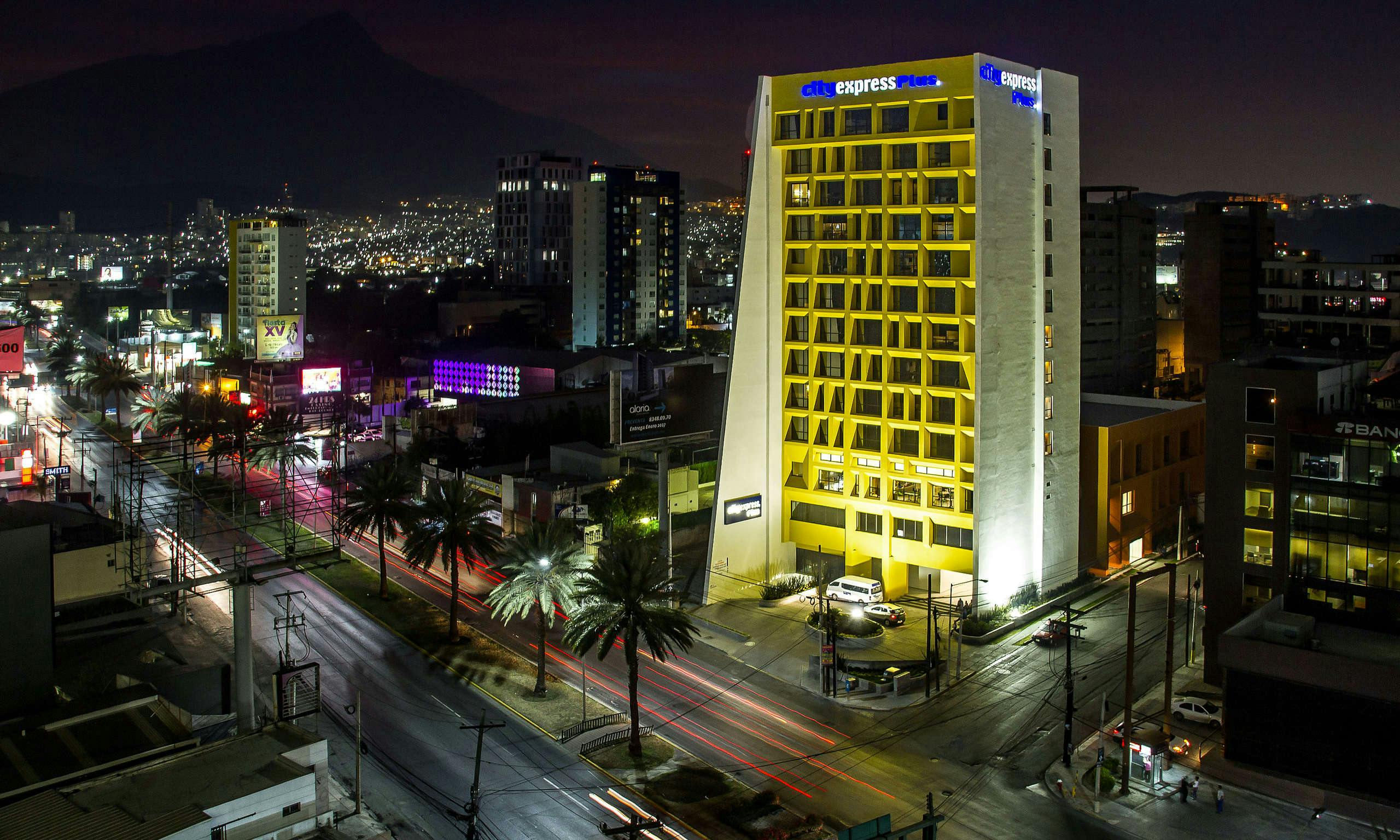 City Express Plus Monterrey Galerías