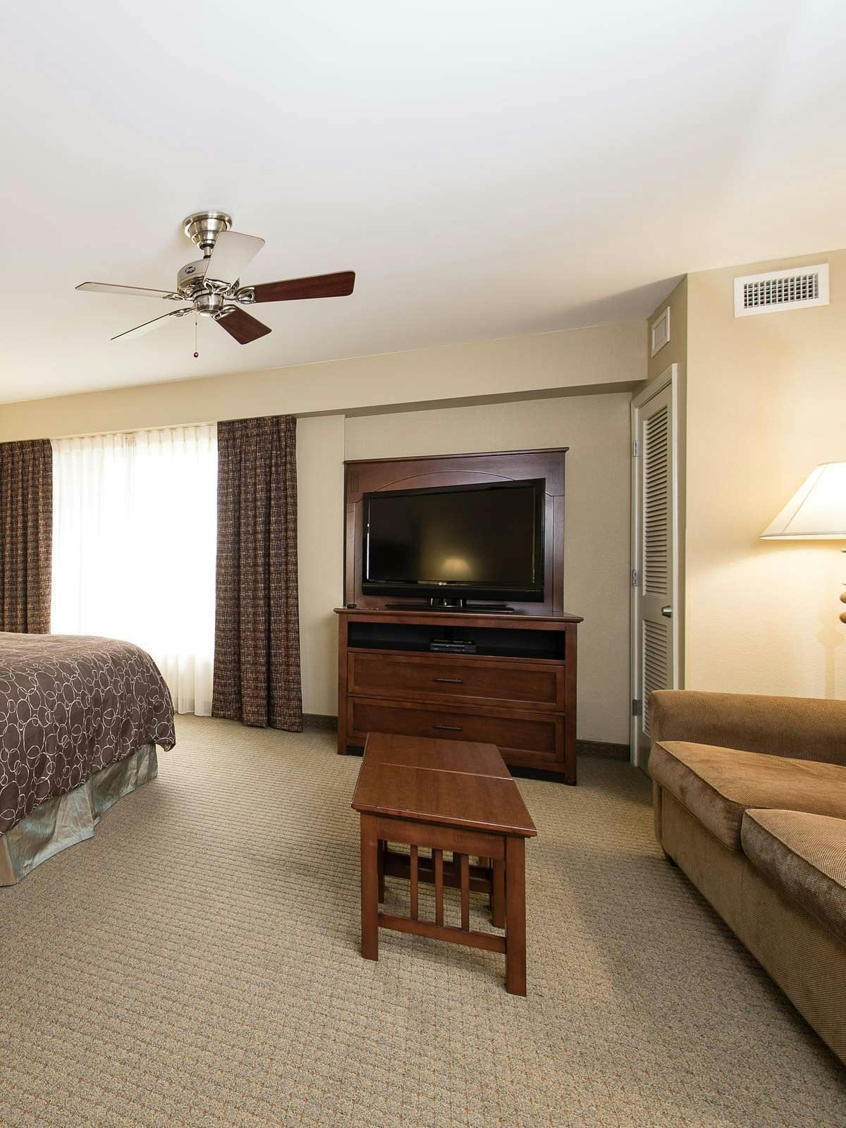 Hotel Staybridge Suites Wilmington East photo 3