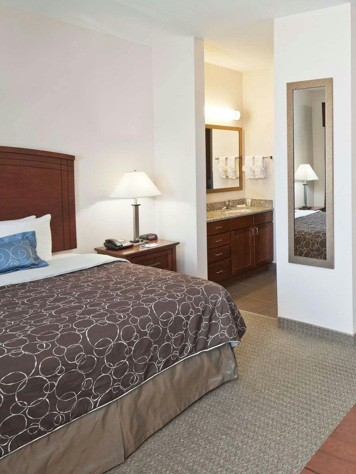 Hotel Staybridge Suites Plano Richardson photo 1