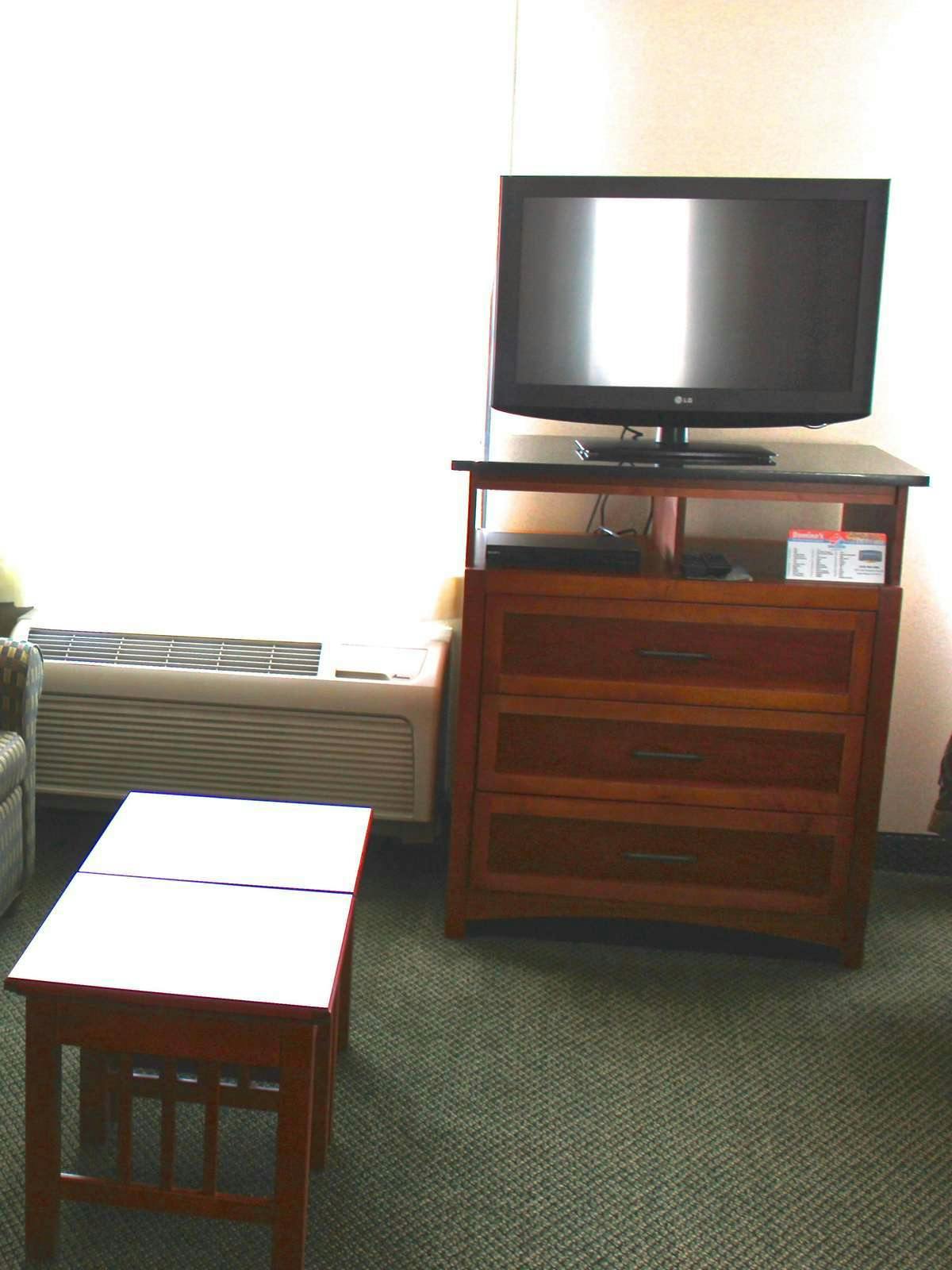 Hotel Staybridge Suites Grand Rapids Kentwood photo 3