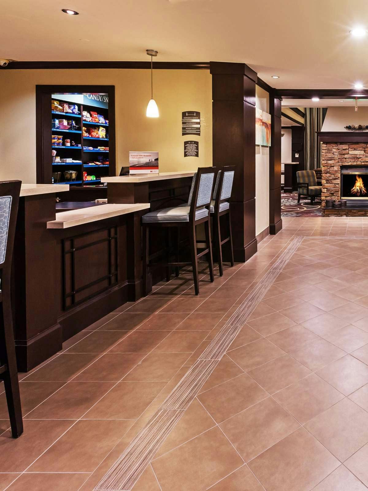 Hotel Staybridge Suites Tulsa Woodland Hills photo 3