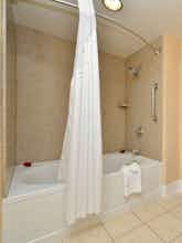 Hotel Holiday Inn Express Hotel & Suites Elk Grove Central photo 2