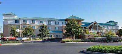 Holiday Inn Express Hotel & Suites Elk Grove Central