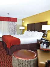 Hotel Holiday Inn Express Hotel & Suites Olive Branch photo 1