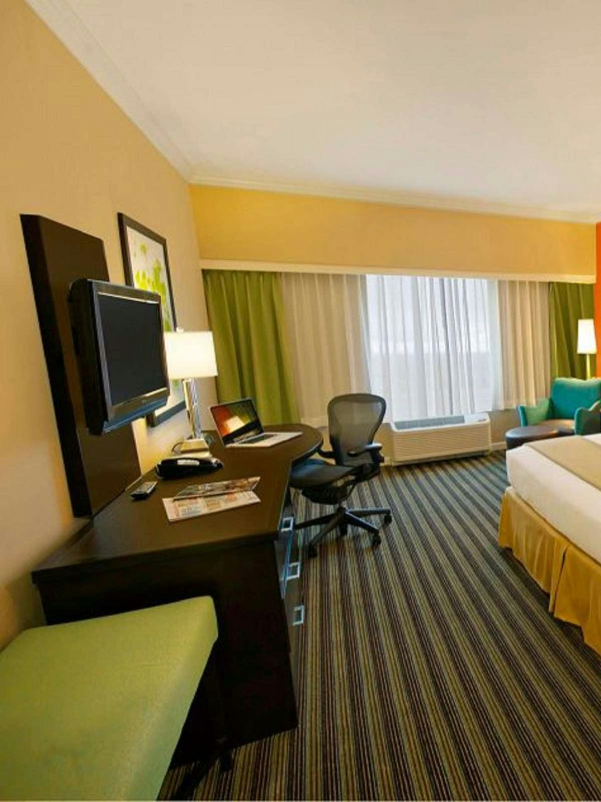 Hotel Holiday Inn Express Princeton Southeast photo 3