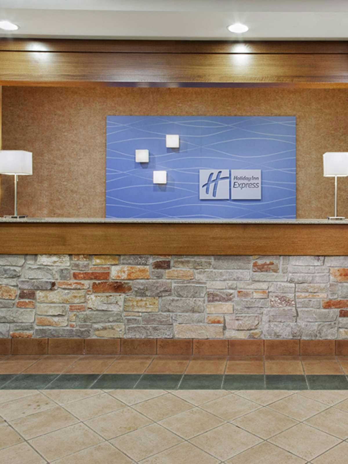 Hotel Holiday Inn Express Hotel & Suites Coralville photo 4