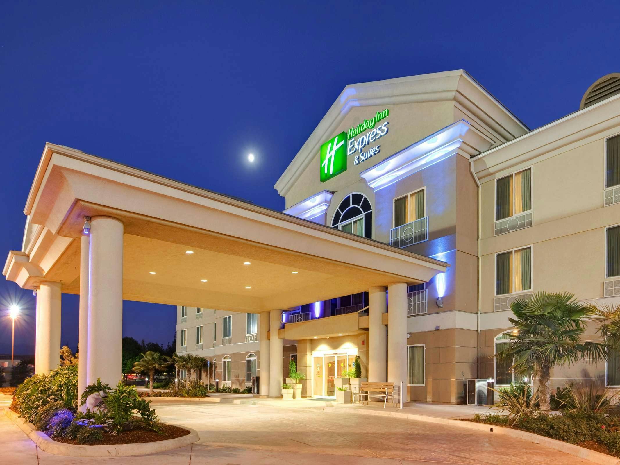 Holiday Inn Express Hotel & Suites Porterville
