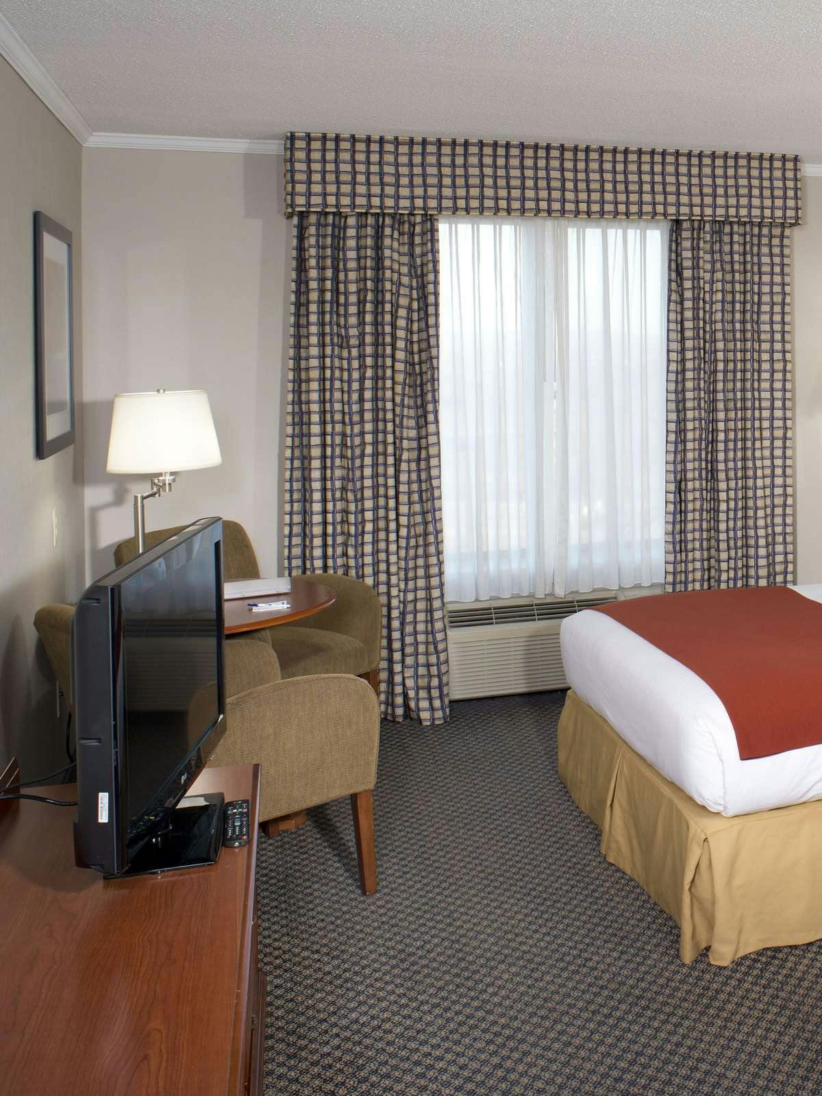 Hotel Holiday Inn Express Hotel & Suites East Greenbush photo 2