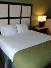 Hotel Holiday Inn Express Hotel & Suites Albert Lea photo 1