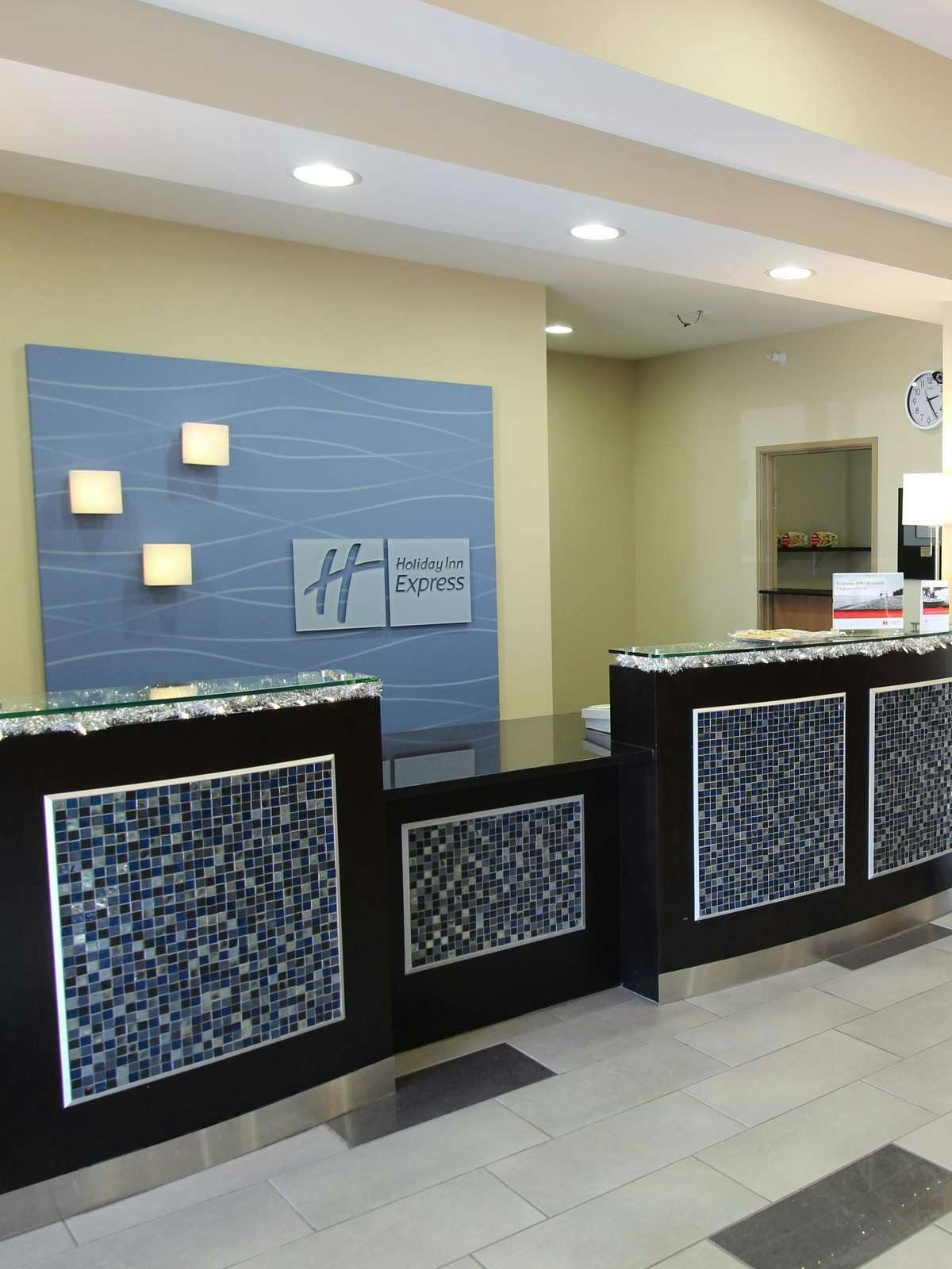 Hotel Holiday Inn Express Hotel & Suites Albert Lea photo 5