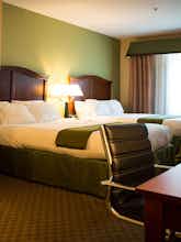 Hotel Holiday Inn Express La Plata photo 1