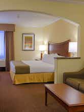 Hotel Holiday Inn Express Hotel & Suites Tucson Mall photo 1