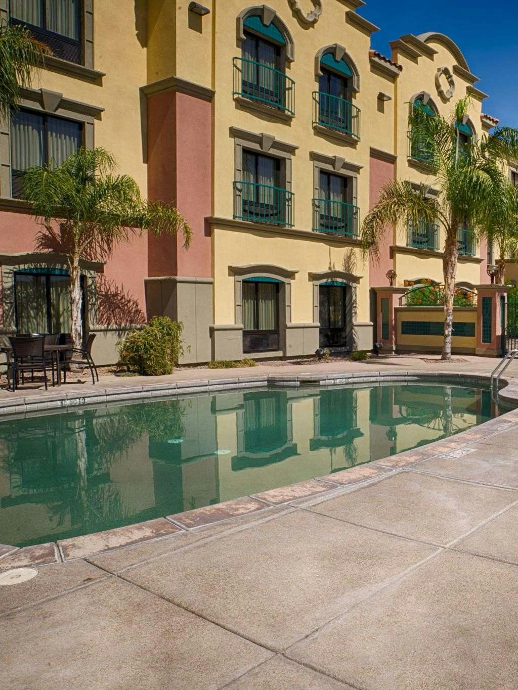 Hotel Holiday Inn Express Hotel & Suites Tucson Mall photo 5