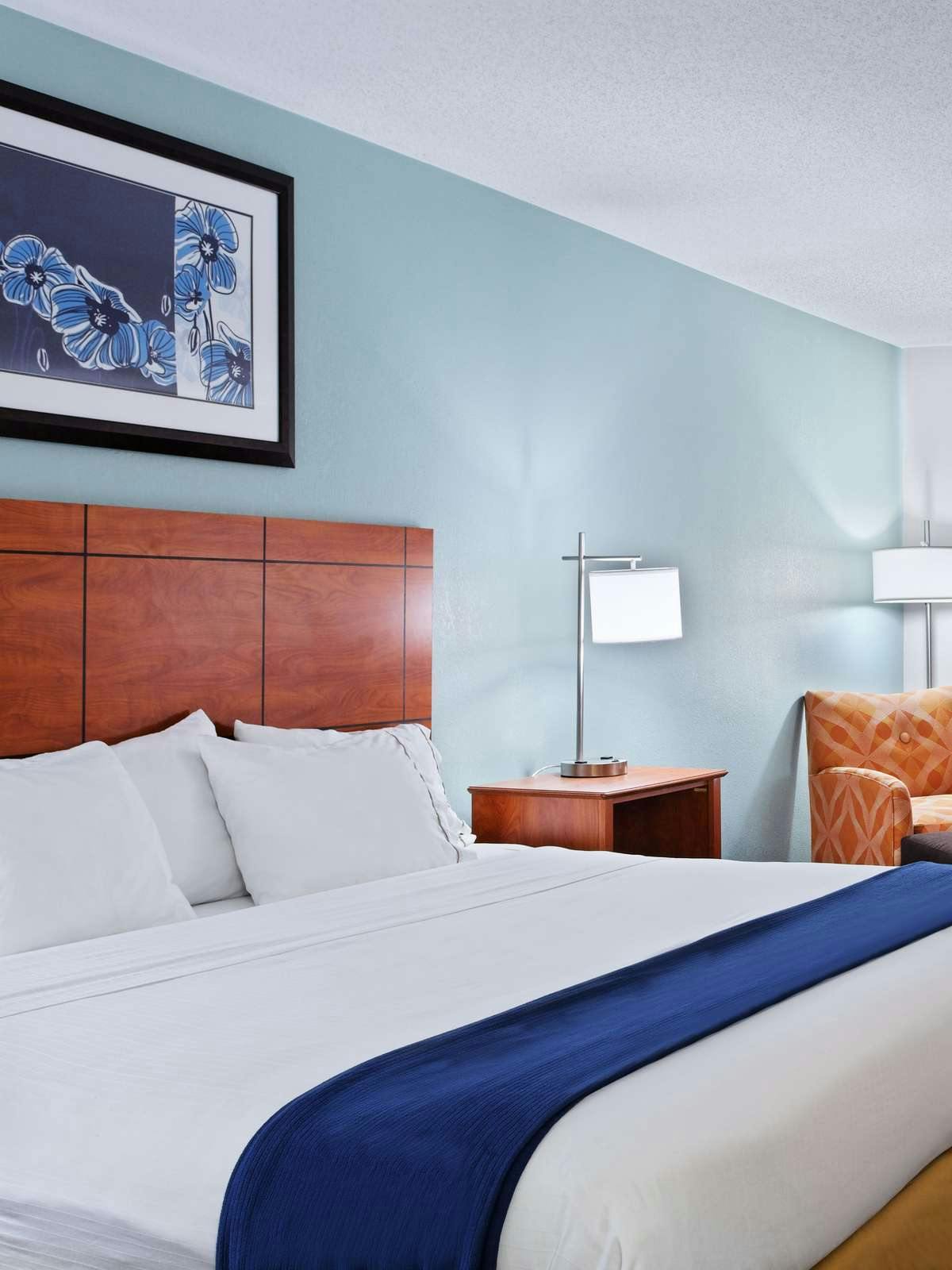 Hotel Holiday Inn Express Hotel & Suites Brandermill photo 1