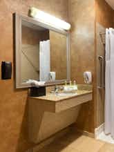 Hotel Holiday Inn Express Hotel & Suites Little Rock West photo 2